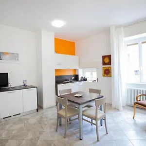 Appartement Benzi, Como
